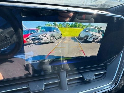 New 2026 Chevrolet Trax RS w/ Driver Confidence Package FWD image 15