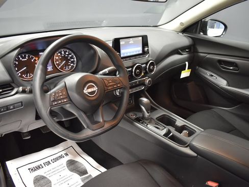 Certified 2025 Nissan Sentra S FWD image 4