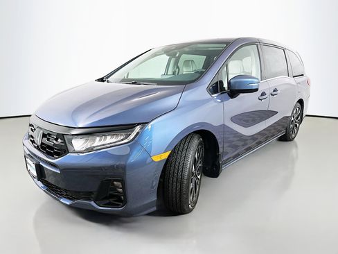 New 2026 Honda Odyssey Elite image 3