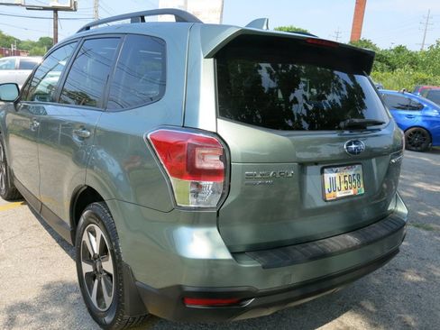 Used 2018 Subaru Forester 2.5i Premium AWD/4WD image 3
