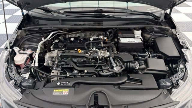 Used 2024 Toyota Corolla LE FWD image 8