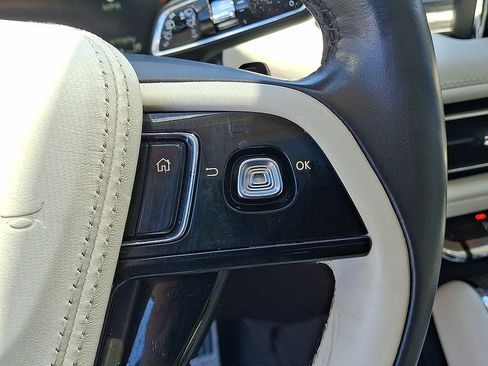 Used 2021 Lincoln Aviator Black Label w/ Dynamic Handling Package AWD/4WD image 18
