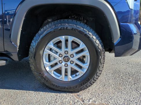 Used 2022 Toyota Tundra SR5 image 10
