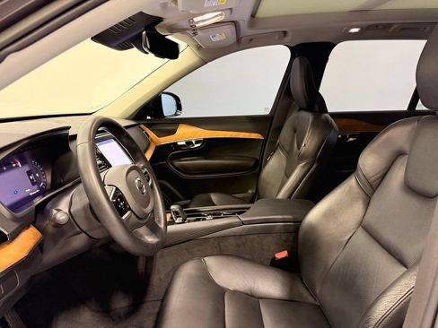 Used 2023 Volvo XC90 B6 Plus w/ Protection Package Premier AWD/4WD image 12