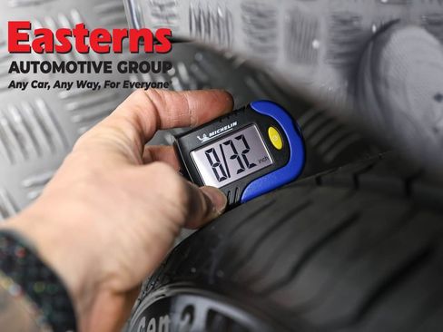 Used 2023 Tesla Model 3 Standard Range image 22