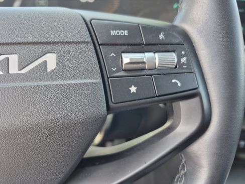Used 2026 Kia Sportage LX FWD image 26