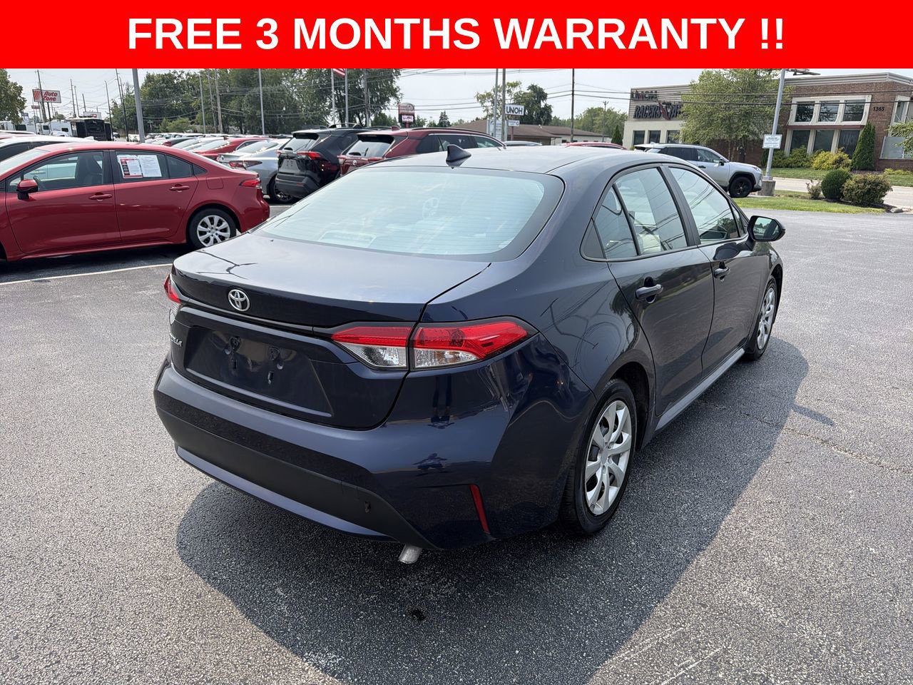 Used 2022 Toyota Corolla LE FWD image 28
