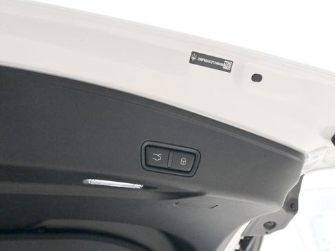 New 2026 Maserati Grecale Modena image 48