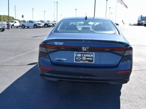 Used 2023 Honda Accord EX image 5
