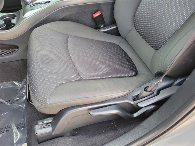 Used 2019 Dodge Journey SE FWD image 4