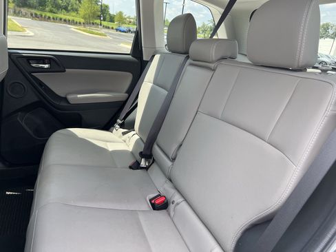 Used 2015 Subaru Forester 2.5i Limited AWD/4WD image 29