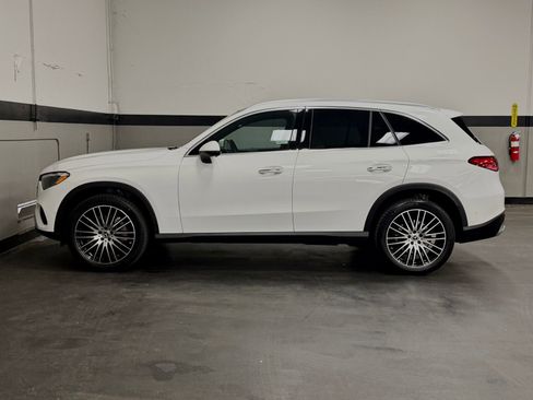 Used 2026 Mercedes-Benz GLC 300 image 9