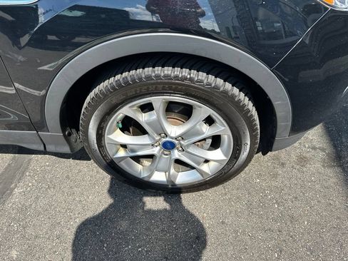 Used 2016 Ford Escape Titanium AWD/4WD image 4