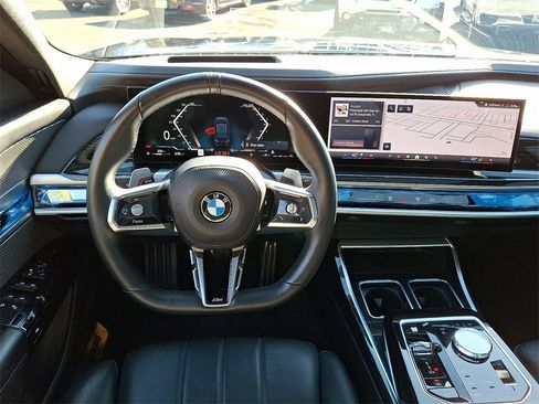 Used 2025 BMW 740i xDrive image 13