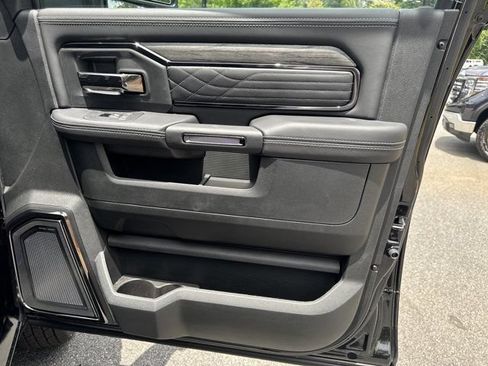 New 2026 RAM 3500 Limited AWD/4WD image 15