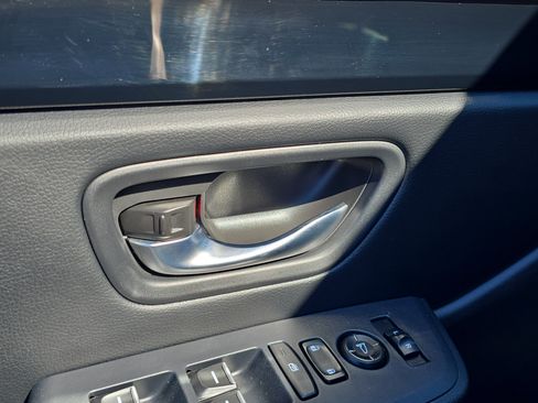 Used 2023 Honda Pilot Sport image 21