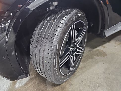 Certified 2025 Mercedes-Benz GLC 300 GLC 300 image 34