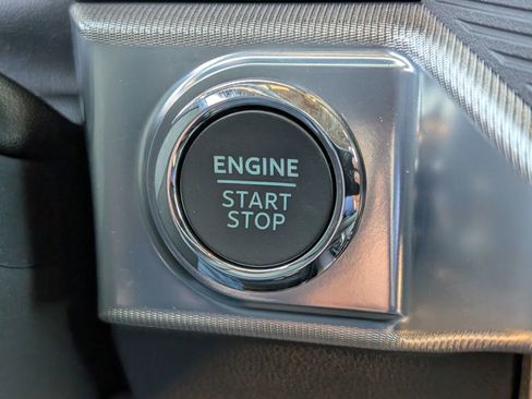 Used 2025 Ford F150 Lariat w/ Equipment Group 502A High image 21