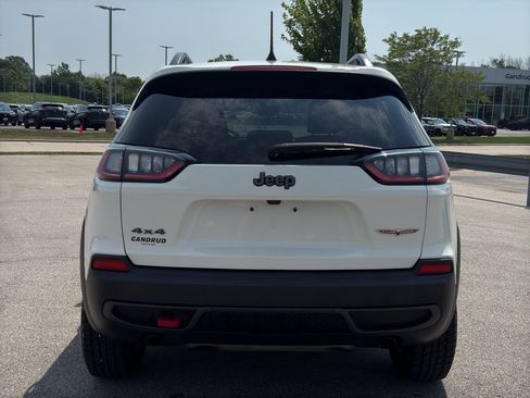 Used 2019 Jeep Cherokee Trailhawk AWD/4WD image 7