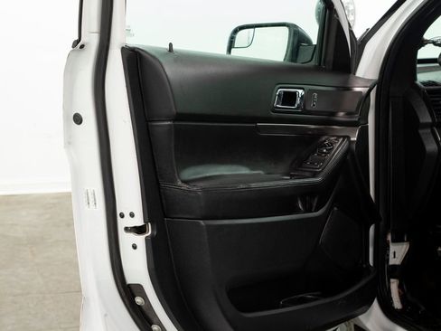 Used 2017 Ford Explorer 4WD Police Interceptor w/ Ready For The Road Package image 6