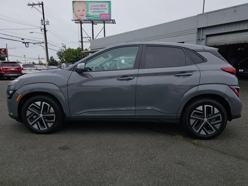 Used 2023 Hyundai Kona SE FWD image 4