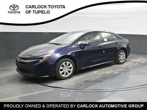 Used 2025 Toyota Corolla LE FWD image 1