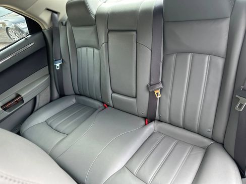 Used 2005 Chrysler 300 C image 13