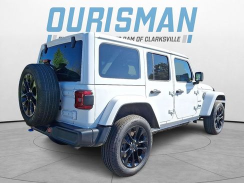 Used 2024 Jeep Wrangler Unlimited Sahara w/ Safety Group AWD/4WD image 6