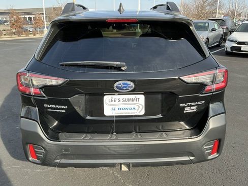 Used 2021 Subaru Outback Premium image 4