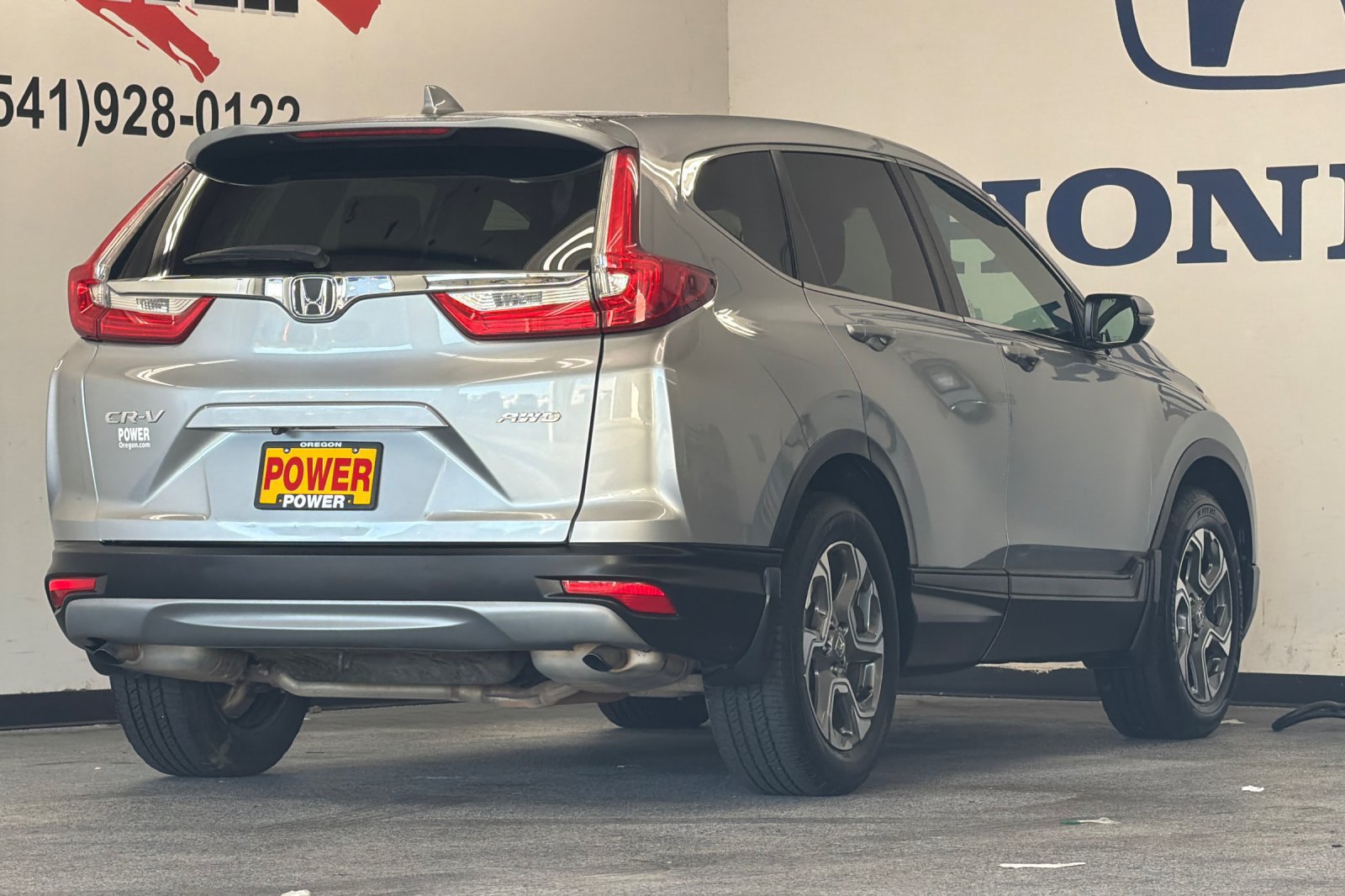 Used 2018 Honda CR-V EX image 3