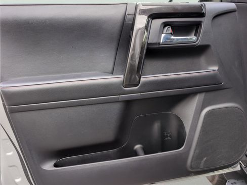 Used 2024 Toyota 4Runner TRD Off-Road image 12