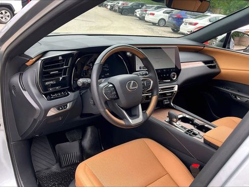 Used 2026 Lexus RX 350 Premium w/ Accessory Package (Z1) image 17