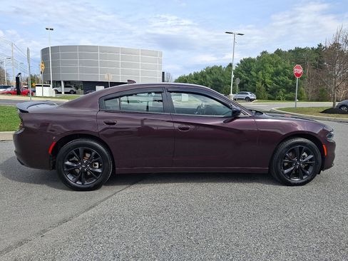 Used 2022 Dodge Charger SXT w/ Blacktop Package AWD/4WD image 8