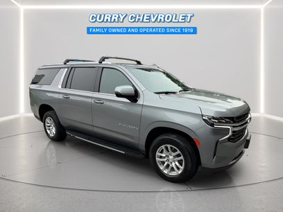 Used 2023 Chevrolet Suburban LT w/ Luxury Package