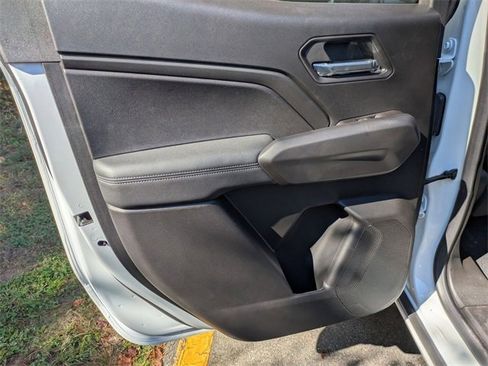 New 2025 Chevrolet Colorado LT w/ LT Convenience Package image 24