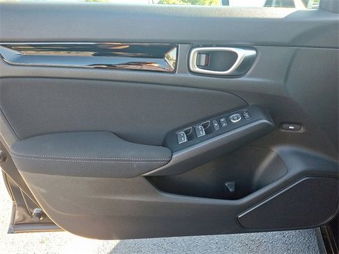 Certified 2025 Honda Civic Sport image 12