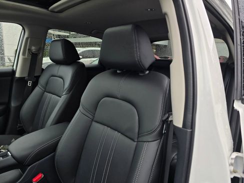 Certified 2026 Honda HR-V EX-L image 4