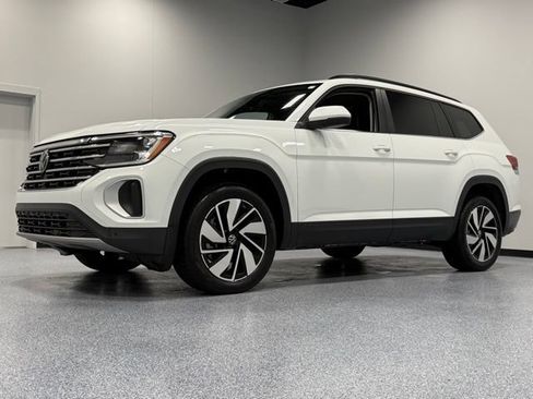 Used 2024 Volkswagen Atlas SE FWD image 5
