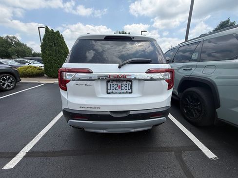 Used 2021 GMC Acadia SLT w/ Preferred Package FWD image 5
