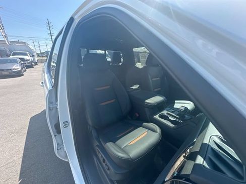 Used 2024 GMC Sierra 1500 AT4 w/ Technology Package AWD/4WD image 27