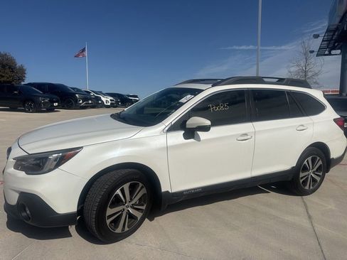 Used 2019 Subaru Outback 3.6R Limited image 13