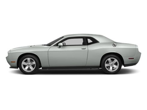 Used 2014 Dodge Challenger SXT RWD image 5