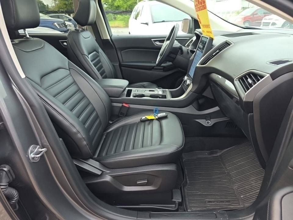 Used 2024 Ford Edge SEL w/ Convenience Package AWD/4WD image 9