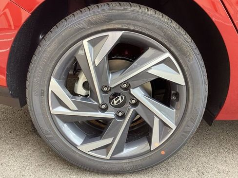 New 2025 Hyundai Elantra Sport FWD image 9