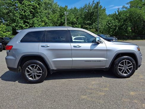 Certified 2019 Jeep Grand Cherokee Limited w/ Luxury Group II AWD/4WD image 7