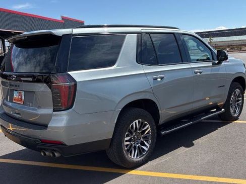 Used 2025 Chevrolet Tahoe Z71 image 3