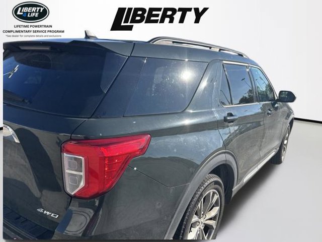 Used 2022 Ford Explorer XLT w/ Equipment Group 202A AWD/4WD image 7