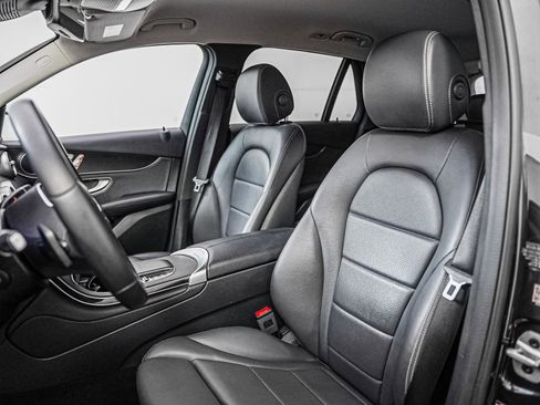 Used 2022 Mercedes-Benz GLC 300 image 11