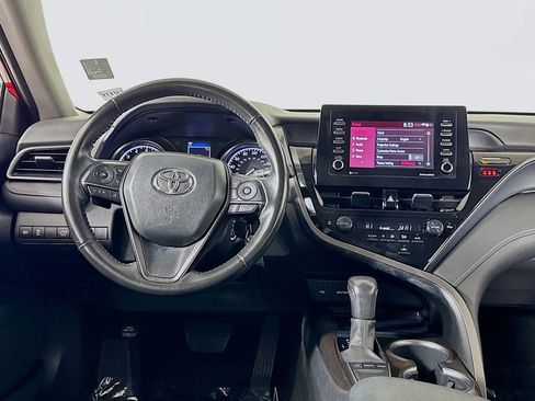 Used 2023 Toyota Camry SE FWD image 9
