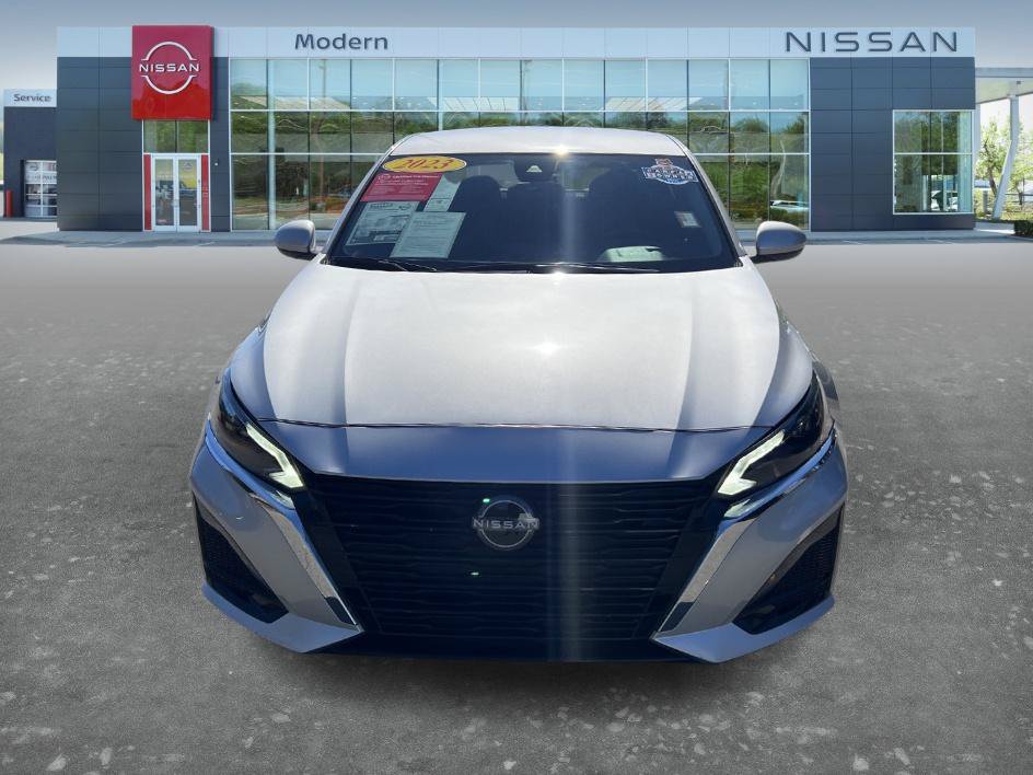Certified 2023 Nissan Altima 2.5 SV FWD image 2